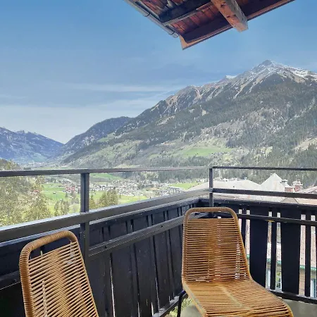 Ξενοδοχείο με διαμερίσματα Schider - Boutique 4*