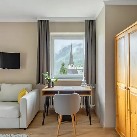 Ξενοδοχείο με διαμερίσματα Schider - Boutique 4*